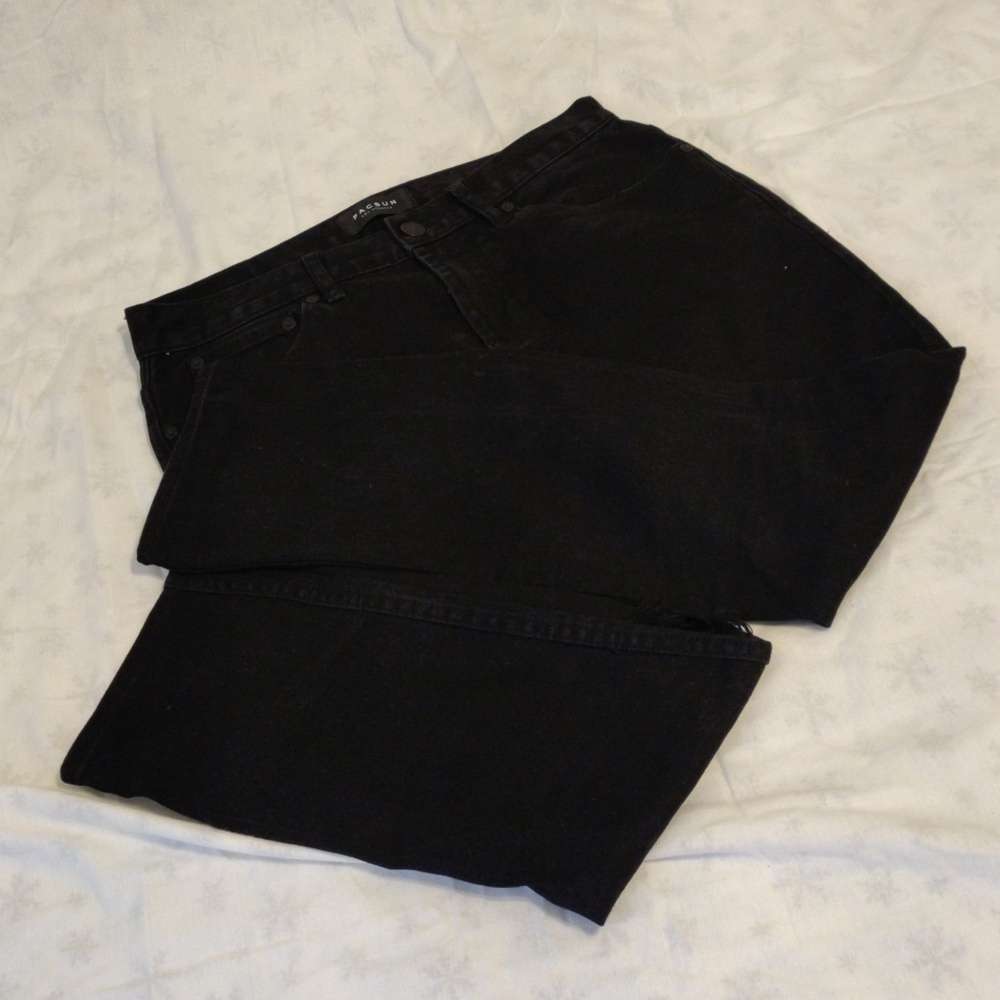 Pacsun.  Men's ripped Knee Jean Pants.